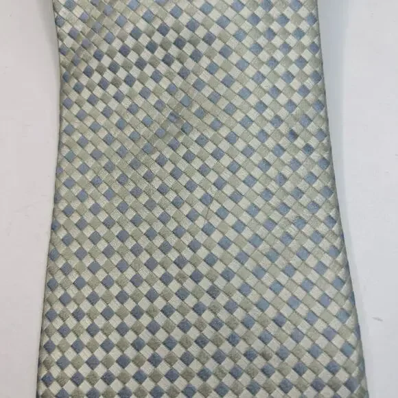 Charvet Place Vendome men's blue and cream silk made in France tie